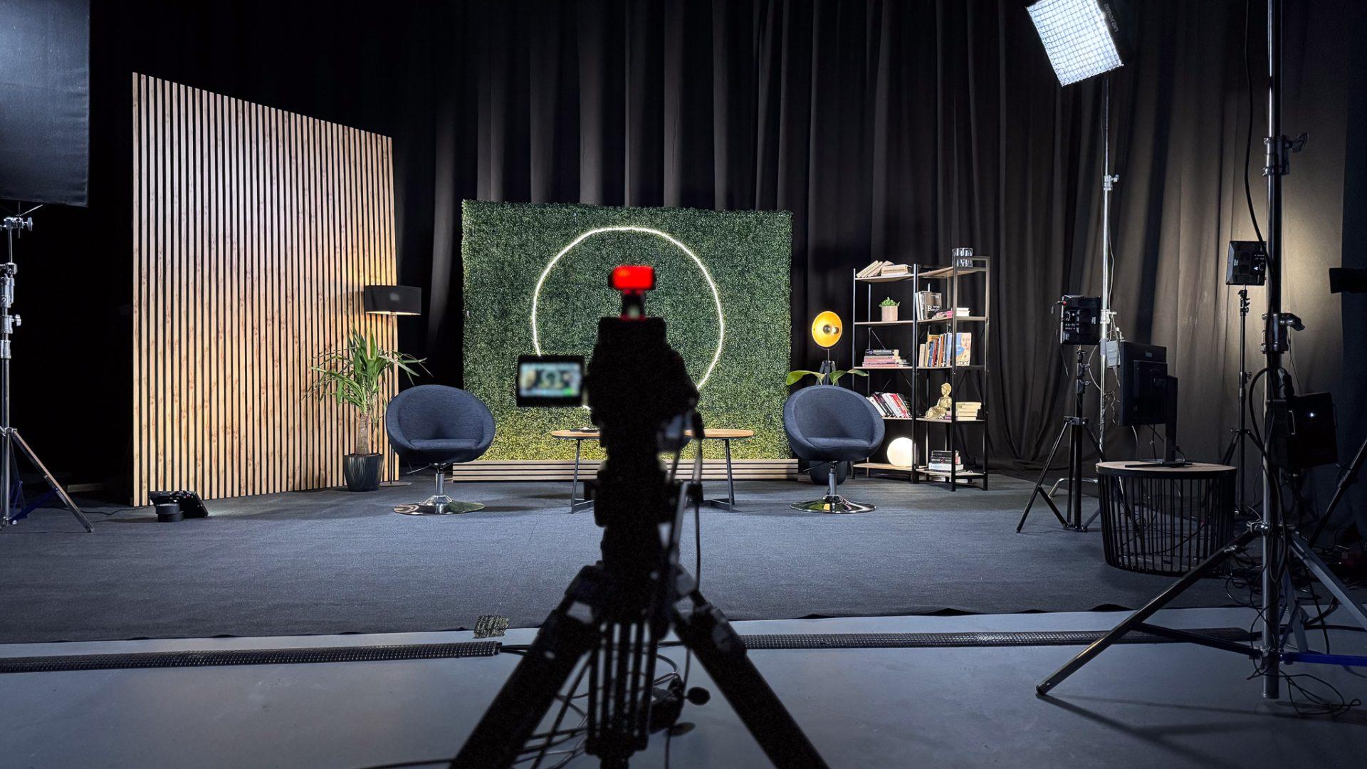 podcast w Studio ExpertLab, wlączona kamera